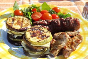 Muschiulet de porc la gratar si legume