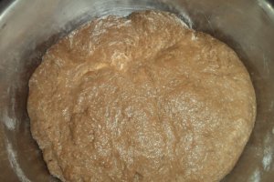 Cornulete de post cu pudra de roscove si rahat