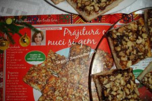 Prajitura cu nuci si gem