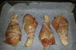 Pulpite de pui cu bacon si legume la cuptor