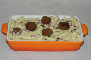 Aperitiv chiftelute cu maioneza si ceapa