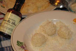 Bomboane Raffaello Raw Vegane