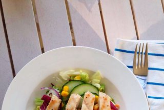 Salată cu piept de pui