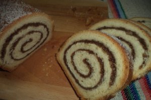 Cozonac de post (cu nuca si karob)