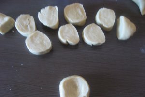 Paine cu usturoi si branza