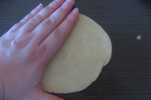 Paine cu usturoi si branza