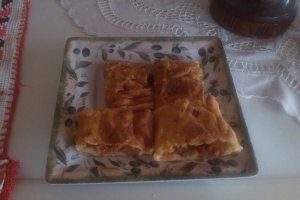Placinta cu carnat
