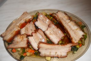 Piept de porc la cuptor cu legume si leurda