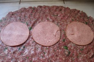 Rulada din carne tocata