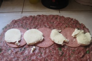 Rulada din carne tocata