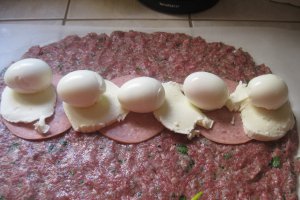 Rulada din carne tocata