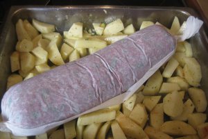 Rulada din carne tocata