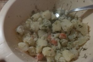Salata de cartofi cu pastrama de macrou afumat