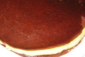 Tort cu crema ganache si vanilie