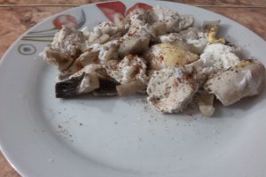 Piept de pui fiert cu ciuperci