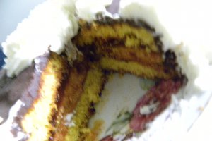 Tort cu crema caramel