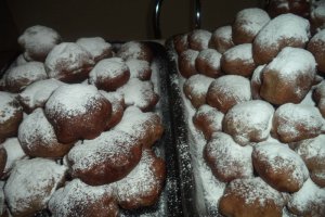 Gogosi de post cu pudra de roscove