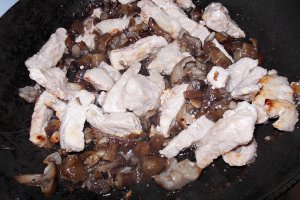 Paste cu porc si ghebe