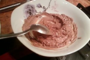 Prajitura cu rahat, nuca si glazura de ciocolata