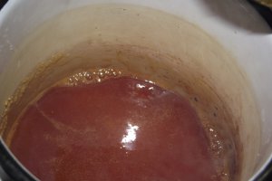 Reteta de mancare traditionala de prune uscate cu sos de zahar ars