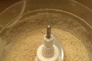 Rulada cu biscuiti si crema de lapte praf in foaie de napolitana