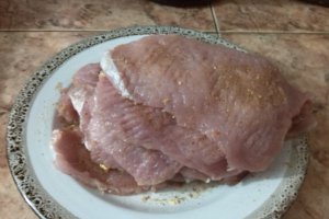 Snitel din carne de porc