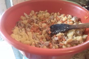 Salata de boeuf