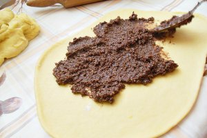 Cozonac cu nuca