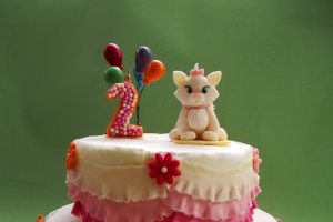 Tort „Fantezie în roz”