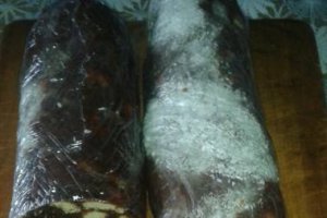 Salam de biscuiţi, reţetă cu unt