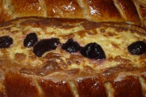Paine greceasca cu feta si masline