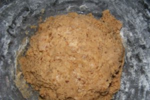 Turta dulce cu nuci