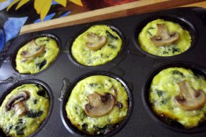 Mini quiches cu spanac