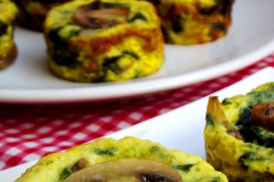 Mini quiches cu spanac