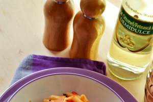 Penne cu legume si sos provensal
