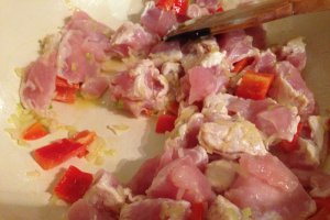Fasole pastai cu carne de curcan