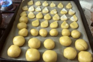 Piersici cu dulceata de prune