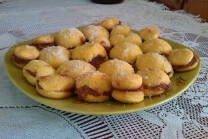 Piersici cu dulceata de prune
