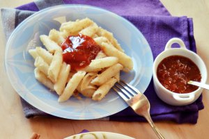 Paste cu pesmet cu scortisoara sau gem