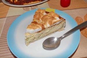 Tarta cu branza, lamaie si bezea