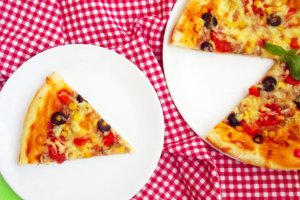 Pizza cu ton (varianta mea)