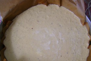 Pandispan insiropat cu glazura de cacao