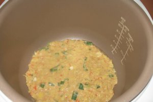 Placintele sarate cu cartofi si usturoi verde