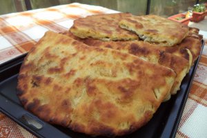Placinte cu branza la tigaie