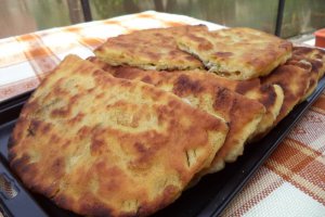 Placinte cu branza la tigaie