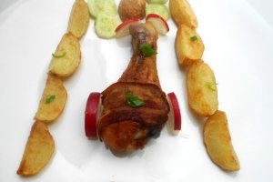 Ciocanele in bacon si cartofi noi