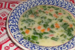 Ciorba acra cu leurda si smantana