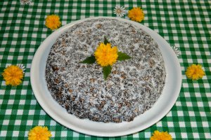 Salam de biscuiţi, reţetă cu ciocolata