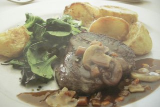 Cotlet de porc cu sos de ciuperci