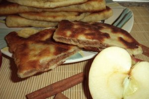 Placinte cu mere si scortisoara